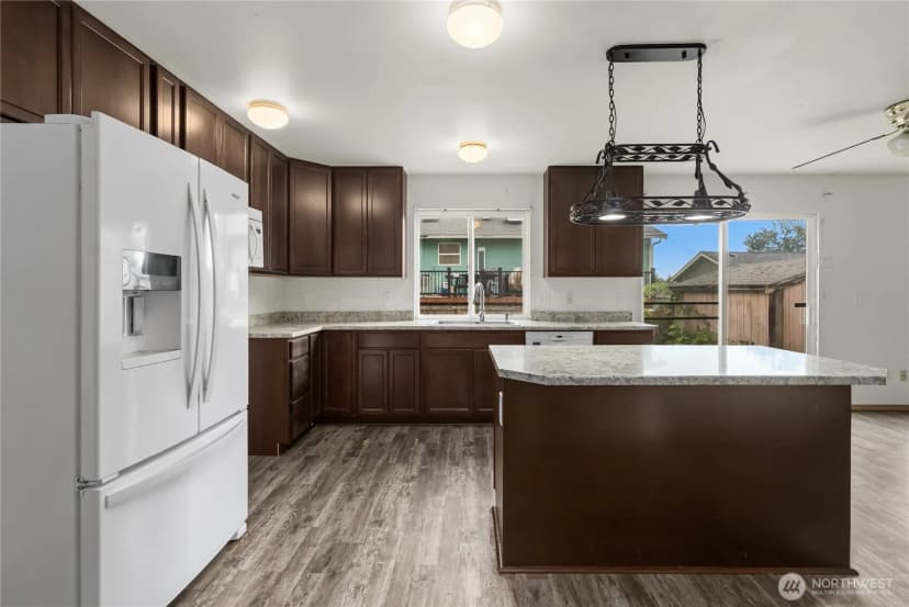 Property photo for 1412 200th Street Ct E, Spanaway photo 8