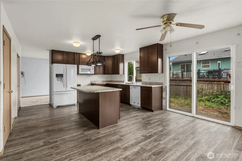 Property photo for 1412 200th Street Ct E, Spanaway photo 6