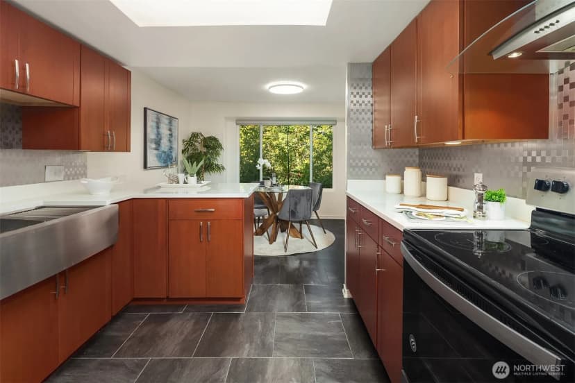 Property photo for 17417 Ashworth Avenue N #203, Shoreline photo 11
