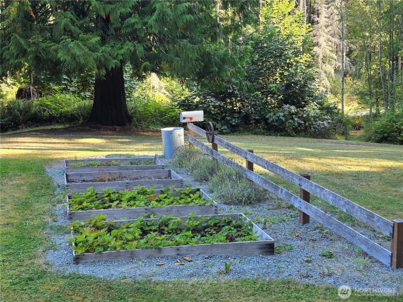 Property photo for 395 Saylor Road, Camano Island photo 13