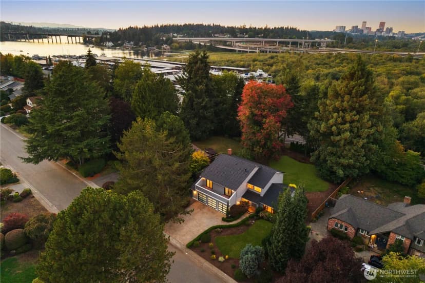Property photo for 10 Tulalip Ky, Bellevue photo 33