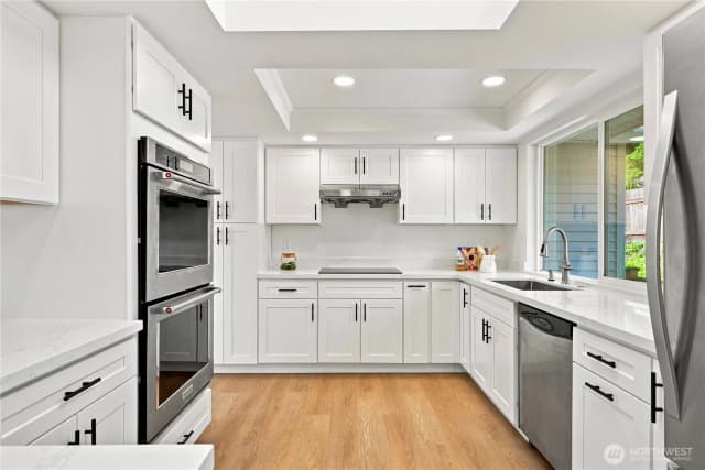 Property photo for 17219 Ne 16th Place, Bellevue photo 2