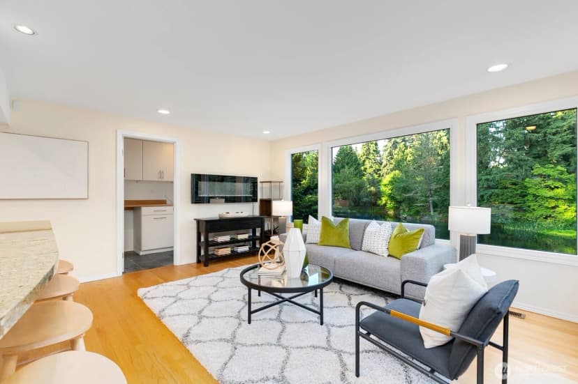 Property photo for 11404 Ne 103rd Street, Kirkland photo 6