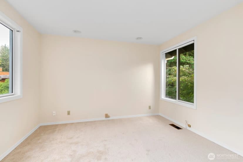 Property photo for 11404 Ne 103rd Street, Kirkland photo 27