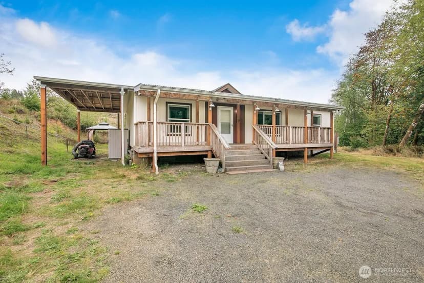 Property photo for 721 Robertson Road, Longview photo 39