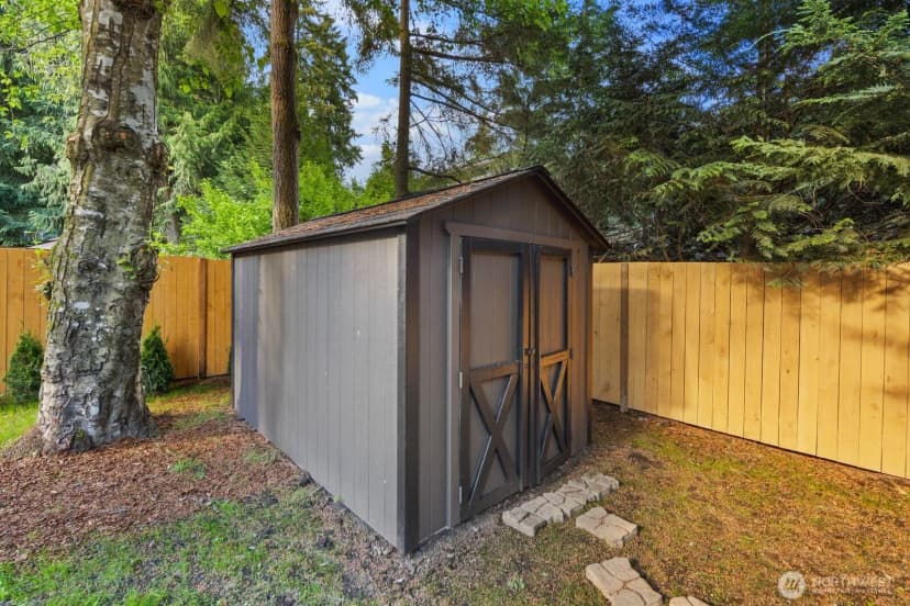 Property photo for 5512 Donnelly Drive Se, Olympia photo 34