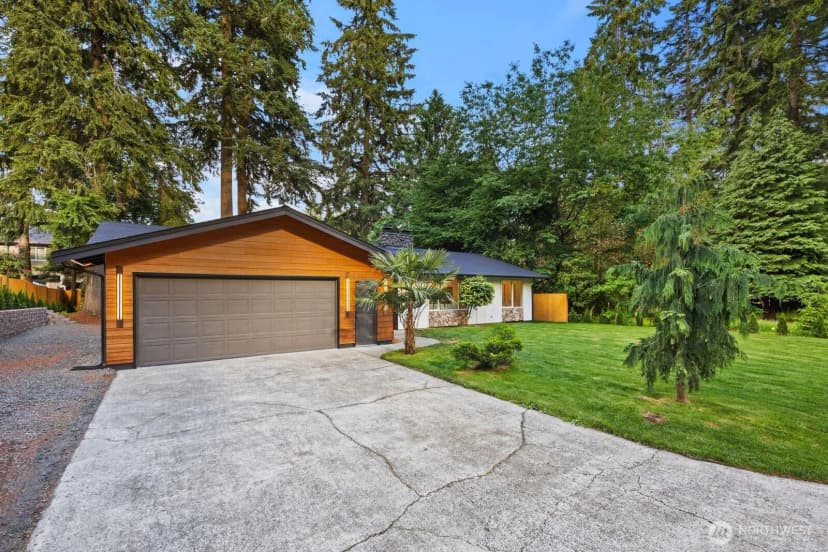 Property photo for 5512 Donnelly Drive Se, Olympia