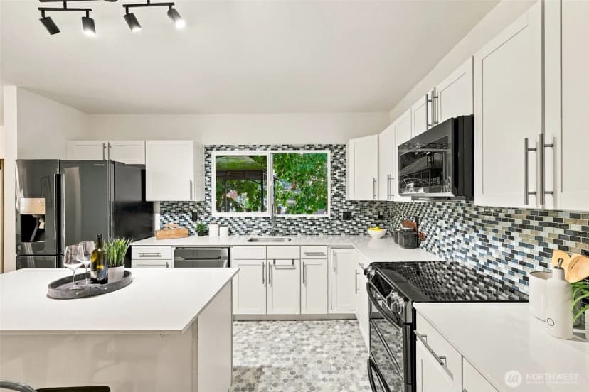 Property photo for 5503 4th Avenue Nw, Seattle photo 12