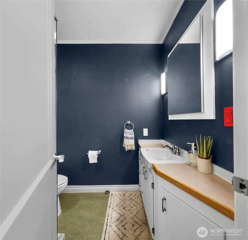 Property photo for 18934 Forest Park Drive Ne, Lake Forest Park photo 19