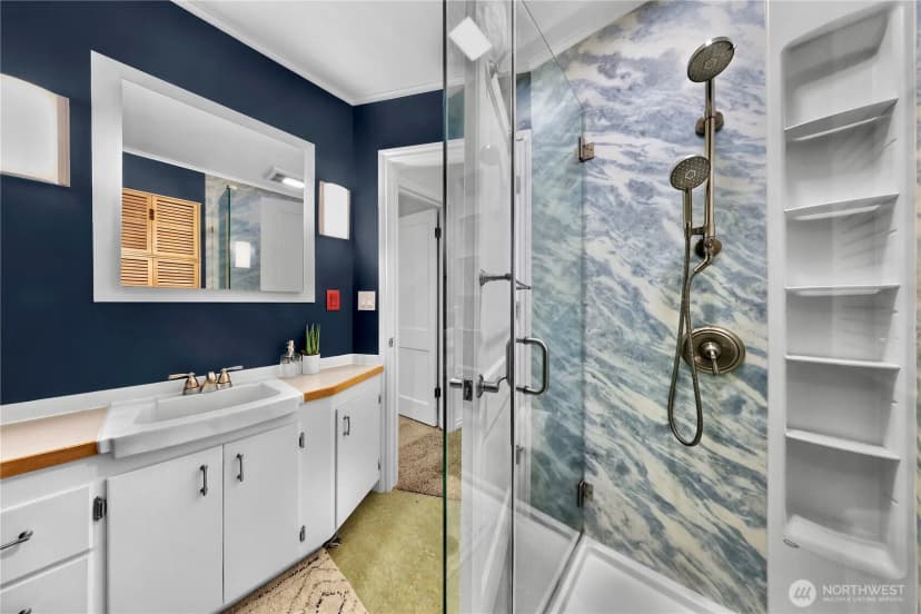 Property photo for 18934 Forest Park Drive Ne, Lake Forest Park photo 20