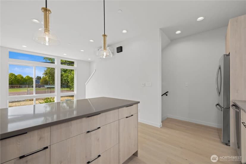 Property photo for 6006 26th Avenue Nw, Seattle photo 9