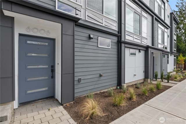 Property photo for 6006 26th Avenue Nw, Seattle photo 4