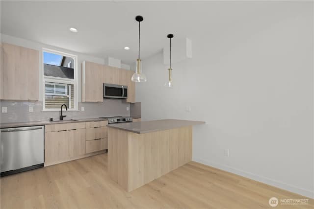 Property photo for 6006 26th Avenue Nw, Seattle photo 5