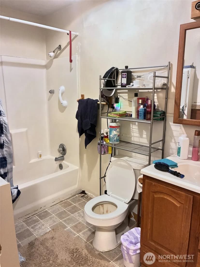 Property photo for 4134 W M Street, Bremerton photo 8