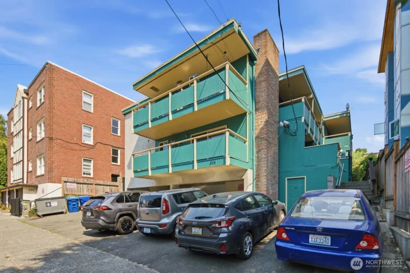 Property photo for 426 11th Avenue E, Seattle photo 8