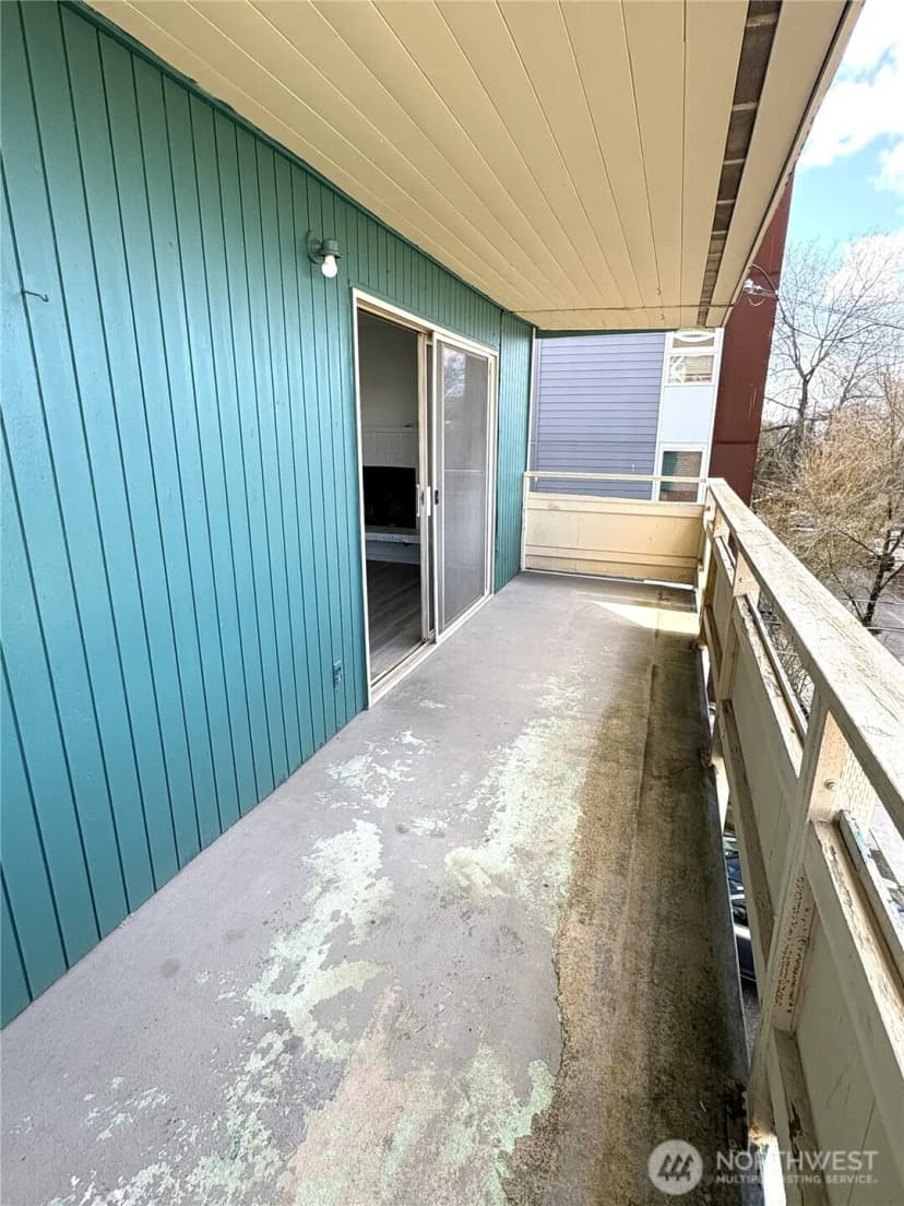 Property photo for 426 11th Avenue E, Seattle photo 11