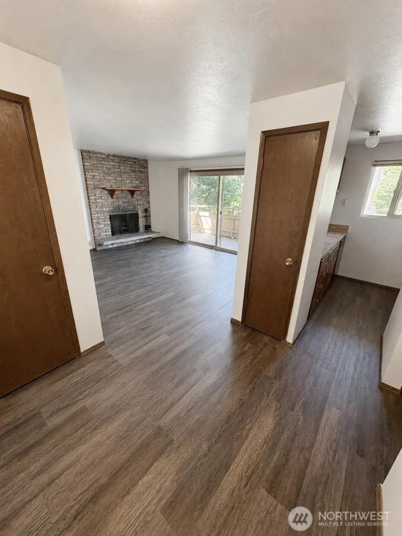 Property photo for 426 11th Avenue E, Seattle photo 14