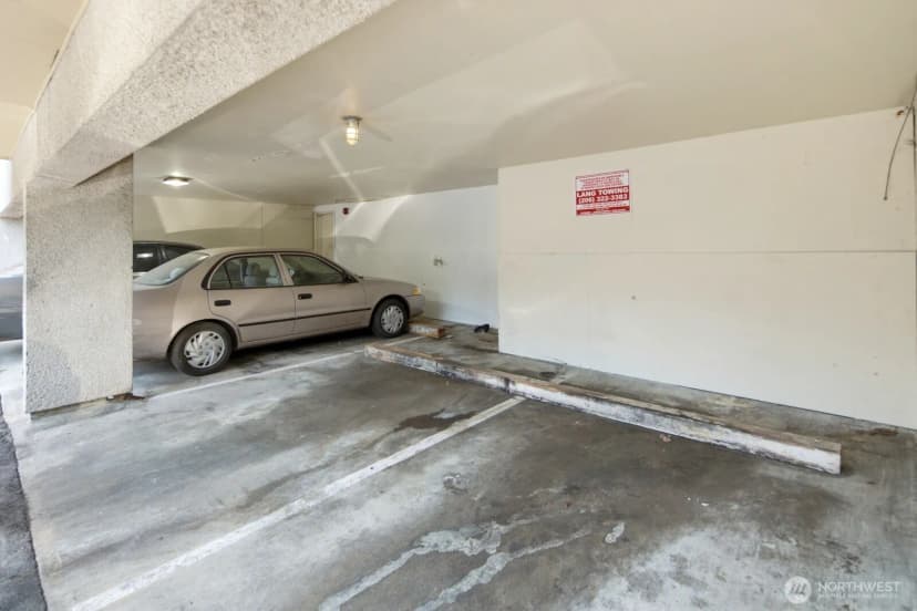 Property photo for 426 11th Avenue E, Seattle photo 5