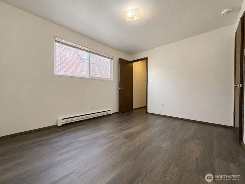 Property photo for 426 11th Avenue E, Seattle photo 13
