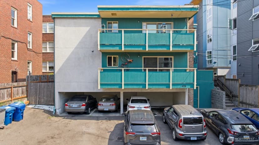 Property photo for 426 11th Avenue E, Seattle