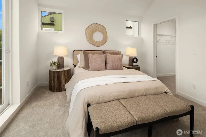 Property photo for 7018 8th Avenue Ne, Seattle photo 18