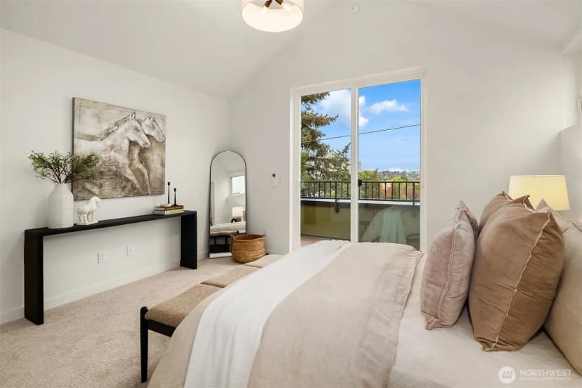 Property photo for 7018 8th Avenue Ne, Seattle photo 16