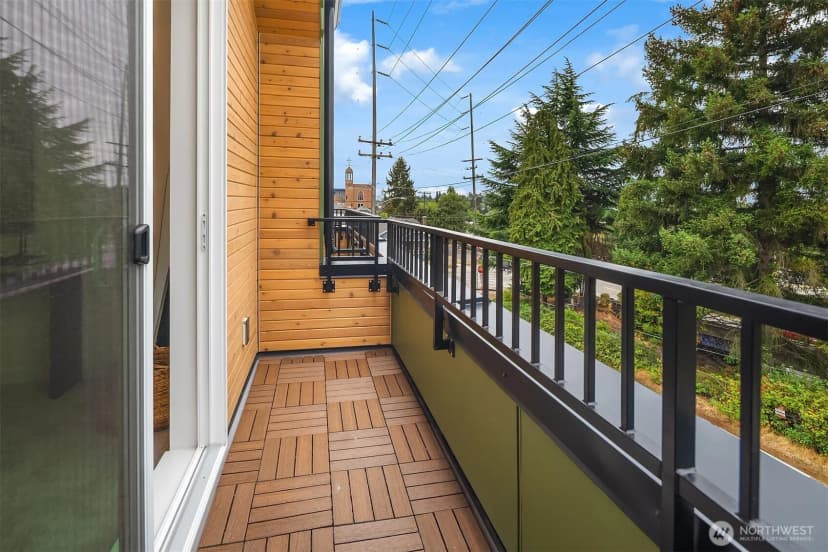 Property photo for 7018 8th Avenue Ne, Seattle photo 25