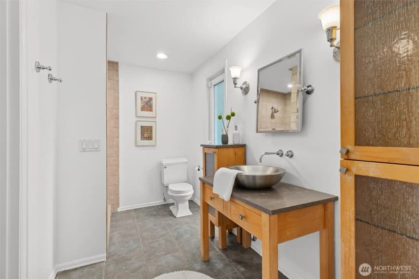 Property photo for 21015 Ne 11th Street, Sammamish photo 24