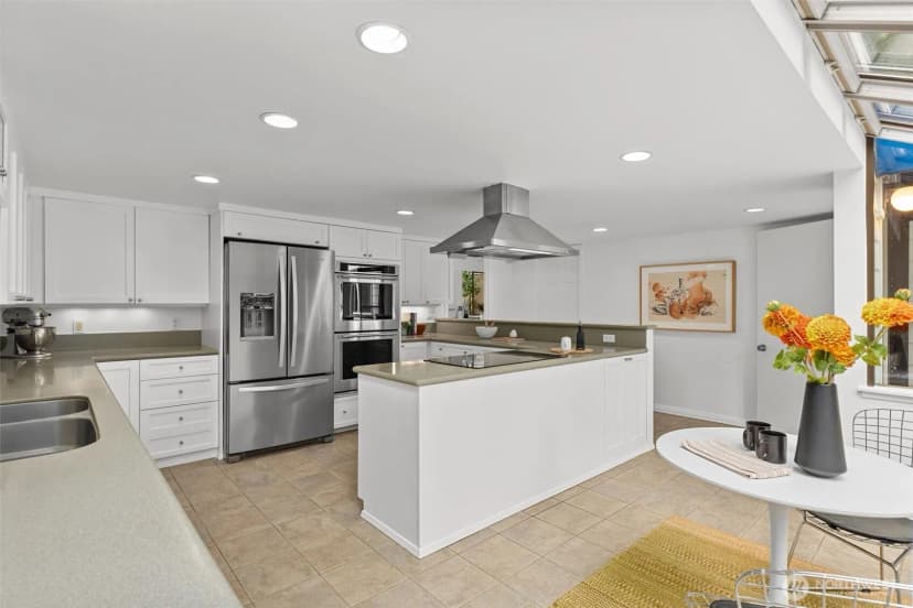 Property photo for 21015 Ne 11th Street, Sammamish photo 18