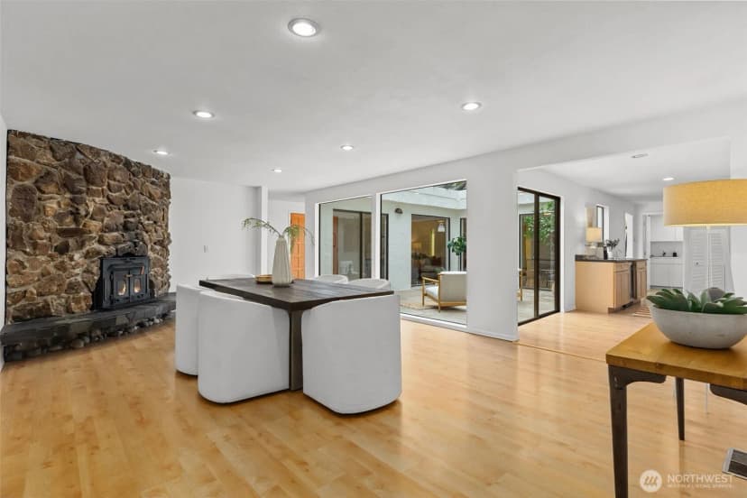 Property photo for 21015 Ne 11th Street, Sammamish photo 11