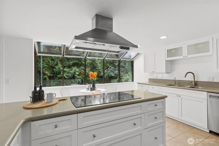 Property photo for 21015 Ne 11th Street, Sammamish photo 16