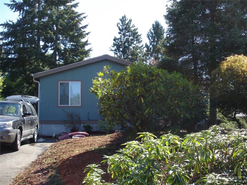 Property photo for 12613 Ne 190th Street, Bothell photo 2