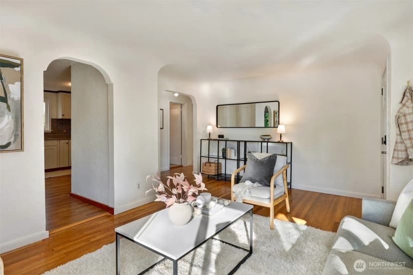 Property photo for 3924 Sw Holden Street, Seattle photo 10