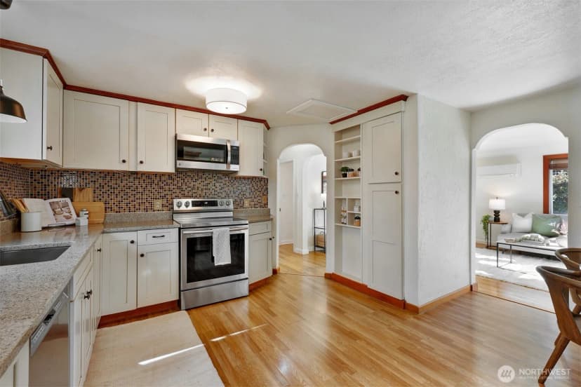 Property photo for 3924 Sw Holden Street, Seattle photo 15