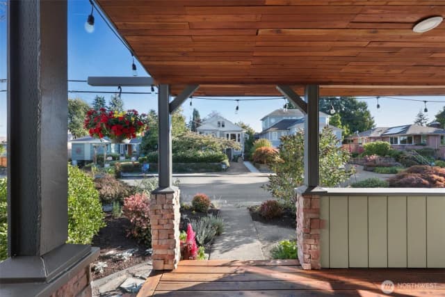 Property photo for 3924 Sw Holden Street, Seattle photo 3