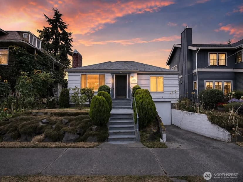 Property photo for 136 Ne 58th Street, Seattle photo 2