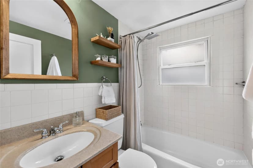 Property photo for 3826 Belvidere Avenue Sw, Seattle photo 15
