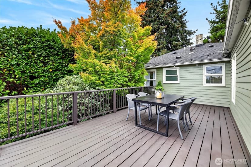 Property photo for 3826 Belvidere Avenue Sw, Seattle photo 18