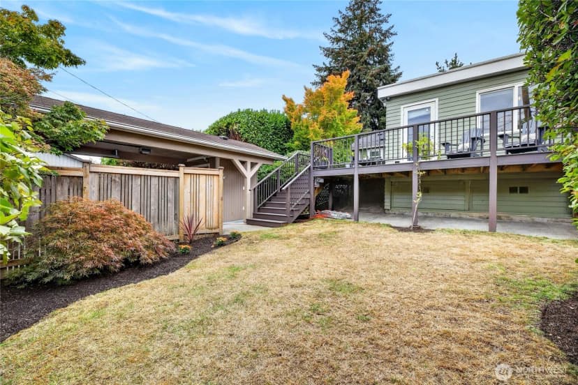 Property photo for 3826 Belvidere Avenue Sw, Seattle photo 19