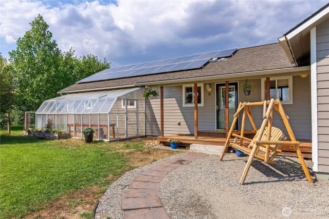 Property photo for 6 Peacock Lane, Omak photo 4