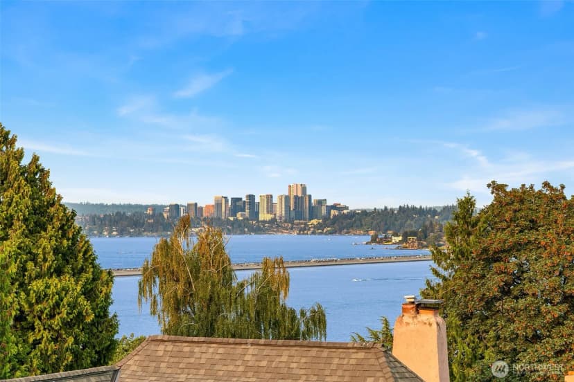 Property photo for 2332 33rd Avenue S, Seattle photo 23