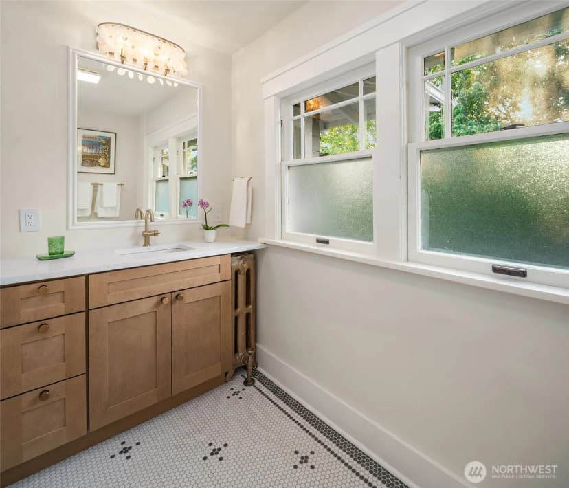 Property photo for 2332 33rd Avenue S, Seattle photo 30
