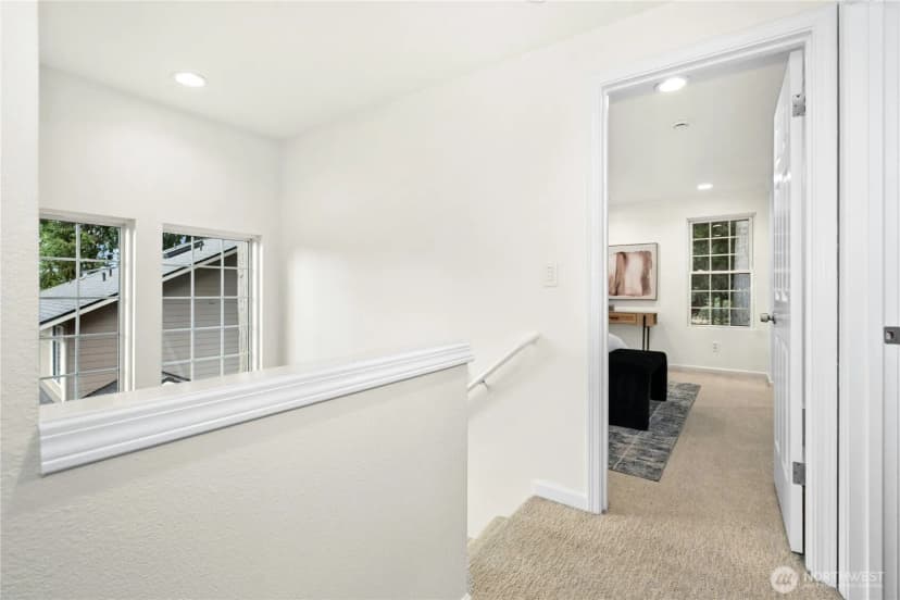Property photo for 13725 Ne 87th Street, Redmond photo 17