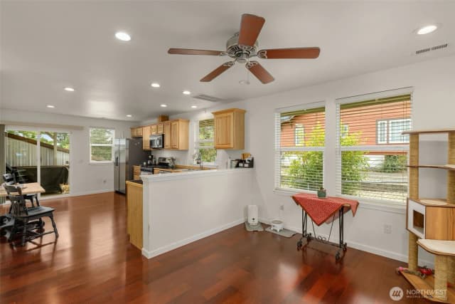 Property photo for 1532 Naval Avenue, Bremerton photo 2