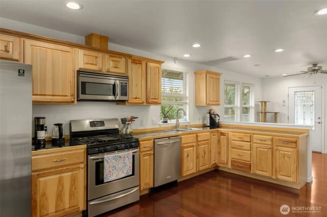Property photo for 1532 Naval Avenue, Bremerton photo 4