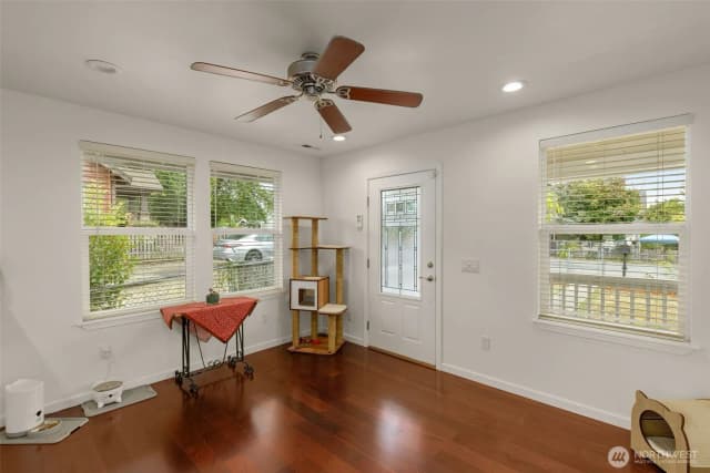 Property photo for 1532 Naval Avenue, Bremerton photo 3