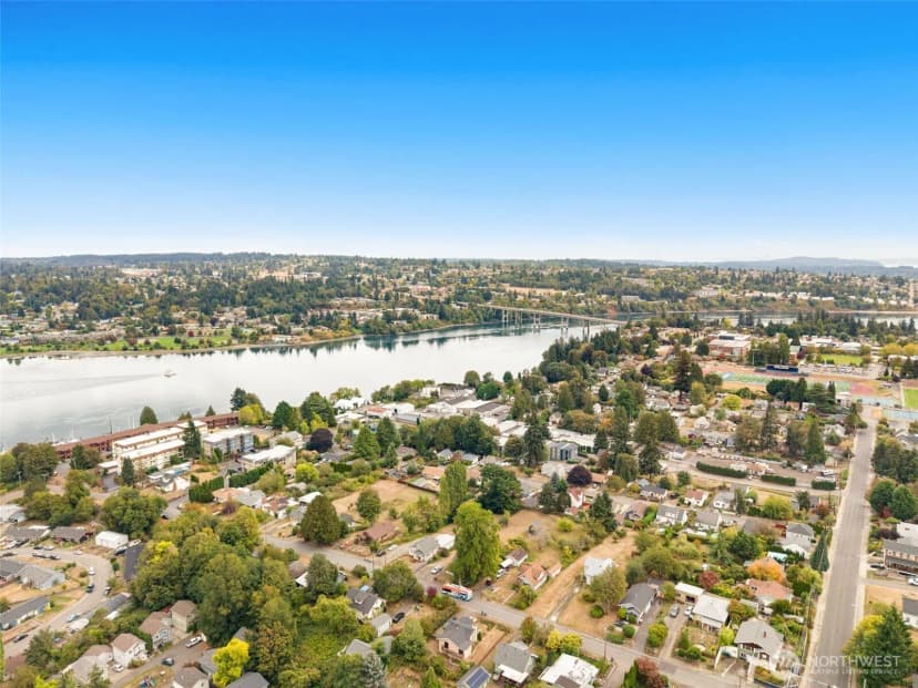 Property photo for 1532 Naval Avenue, Bremerton photo 32