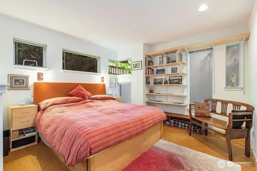 Property photo for 3661 Albion Place N #2, Seattle photo 9