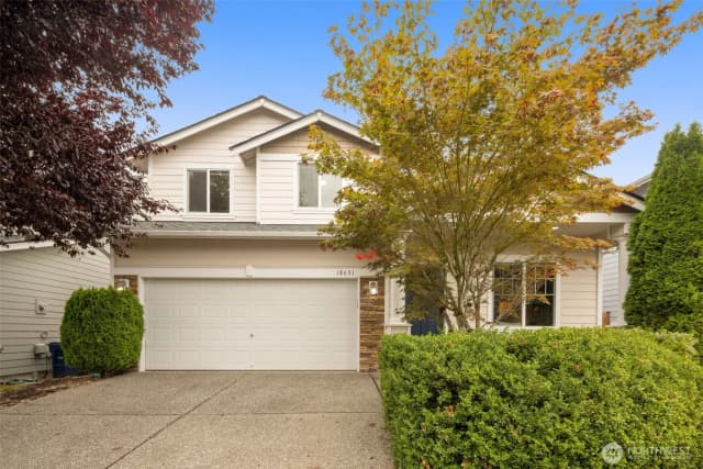 Property photo for 18631 10th Avenue Se, Bothell photo 2