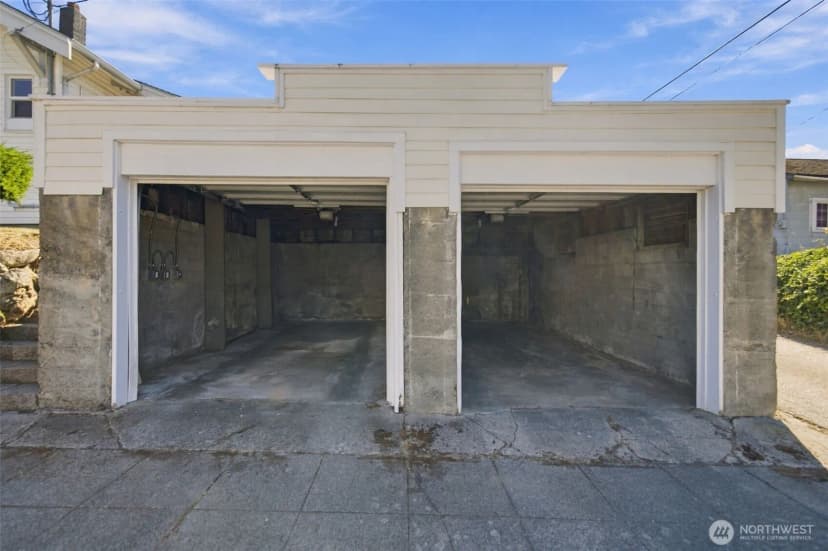 Property photo for 3301 17th Avenue S, Seattle photo 35